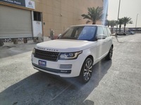 Used 2017 Range Rover Vogue for sale in Dammam